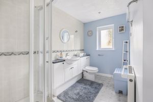En-Suite- click for photo gallery
